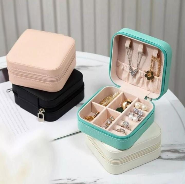 Compact Travel Leather Jewelry Organizer Box β Portable Pocket-sized Case With Zipper Closure For Rings, Earrings, Necklaces & Accessories β Ideal For Women β Random Color