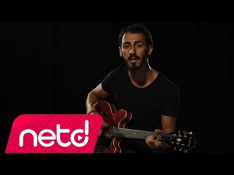 Emre Özcan - Deli Biriyim фото